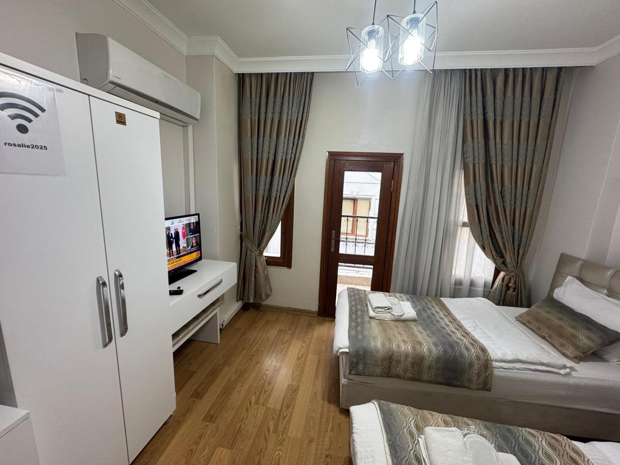 Rosalie Palace Истанбул Екстериор снимка